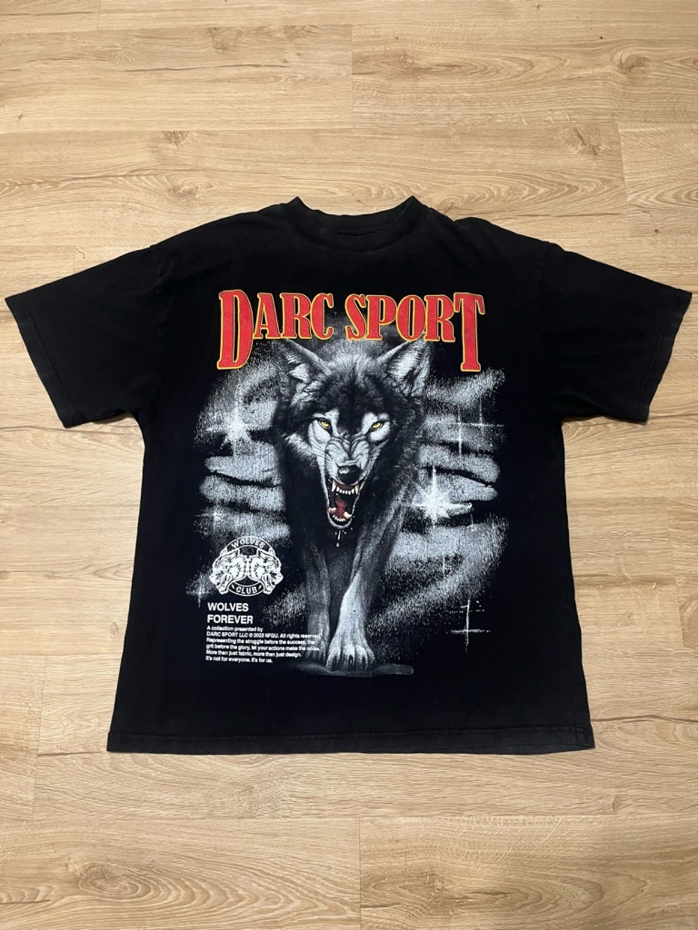 Darc Sport Men’s Black Graphic Wolf T-Shirt